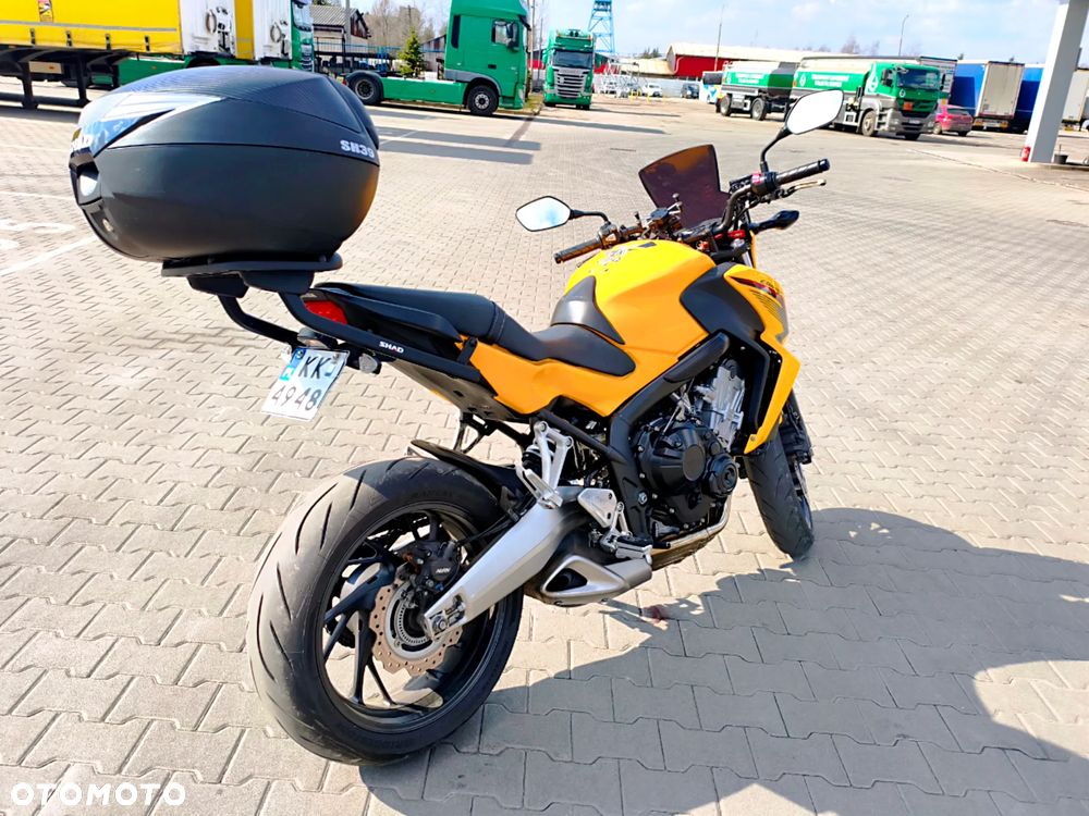 Honda CB - 1