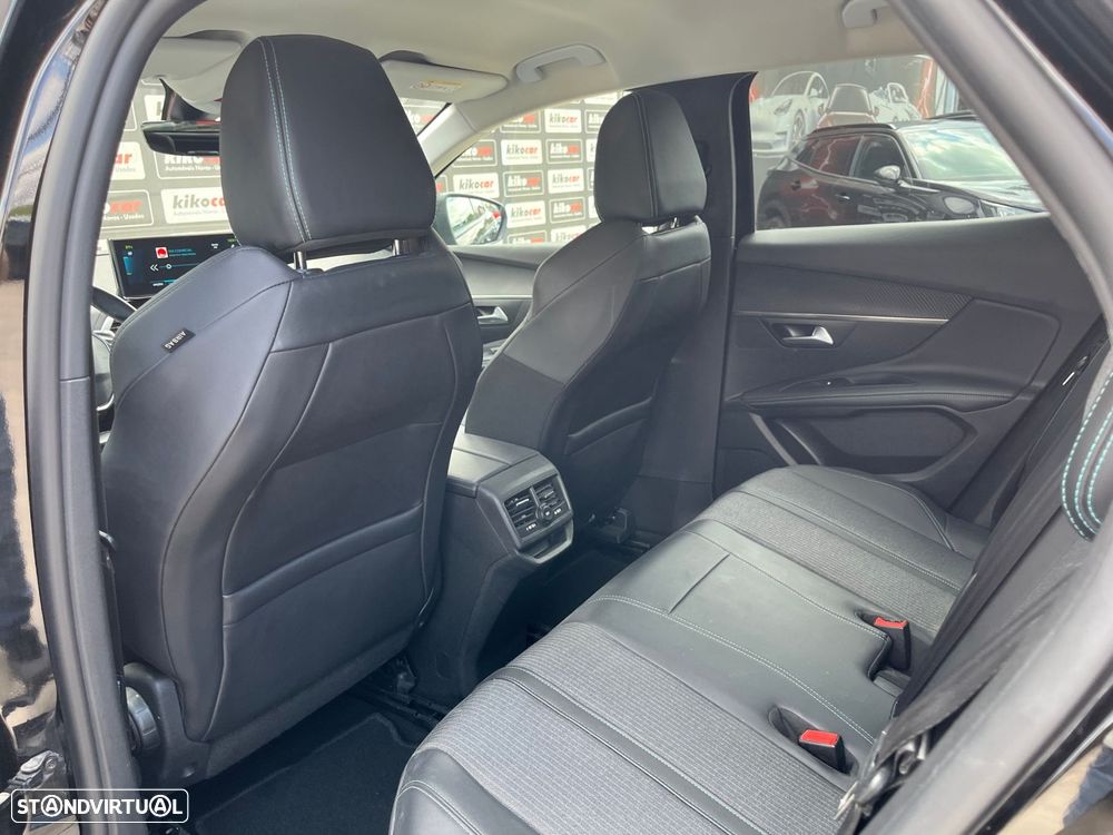 Peugeot 3008 225 e-EAT8 Allure - 41