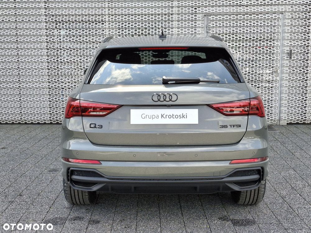 Audi Q3 - 4
