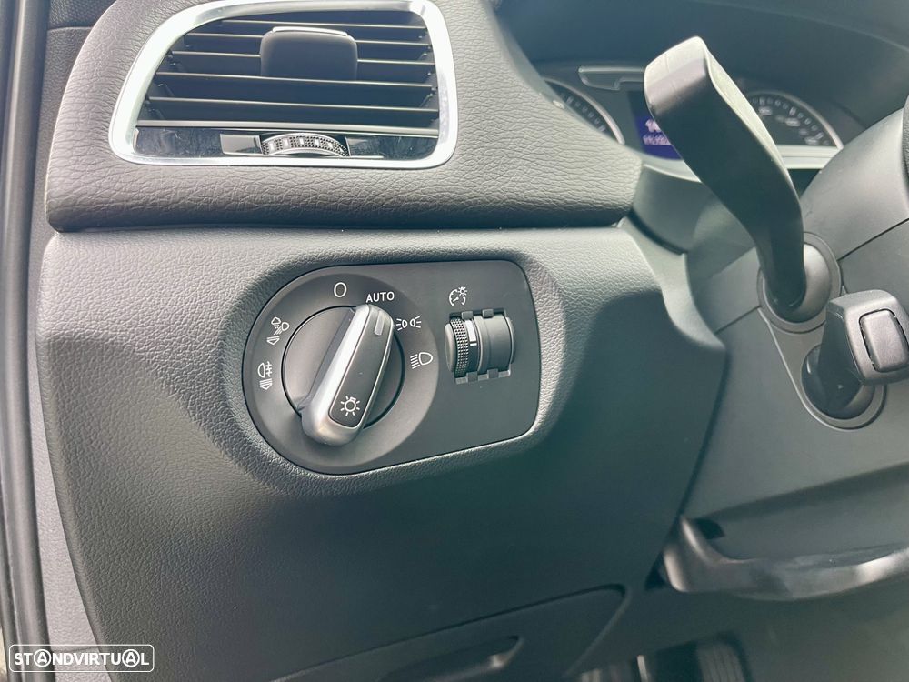 Audi Q3 2.0 TFSI quattro S tronic design - 19