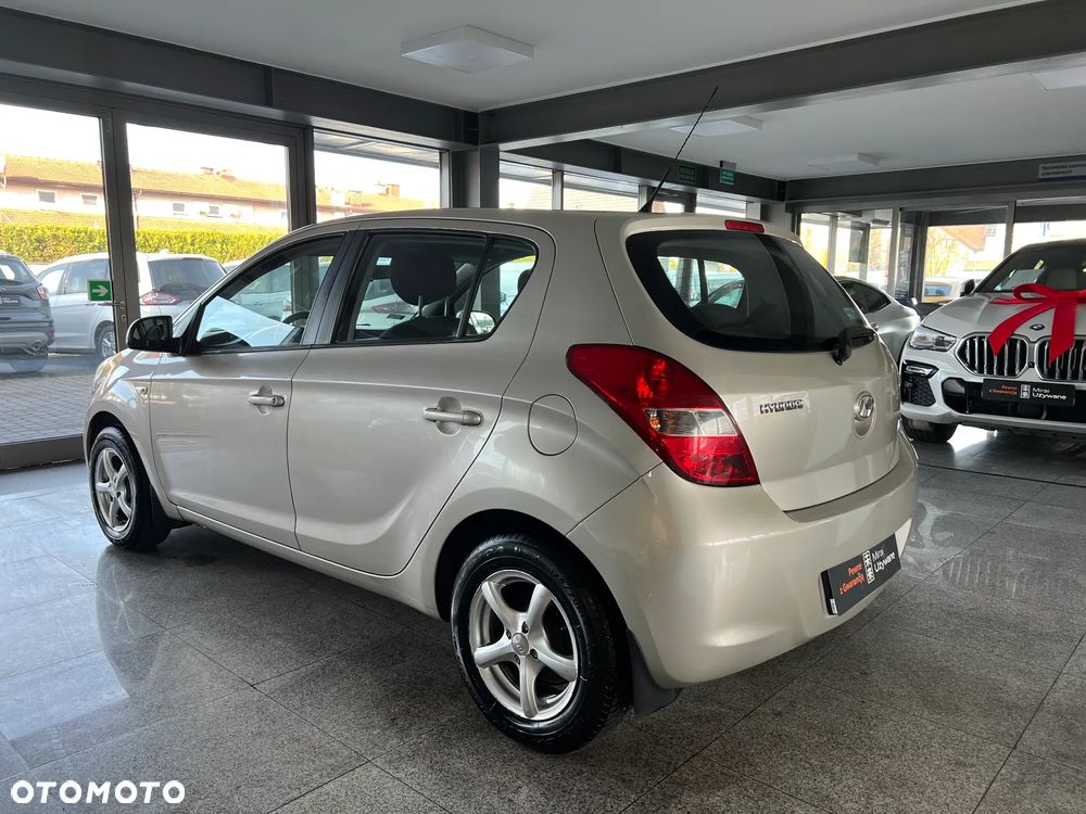 Hyundai i20 - 11