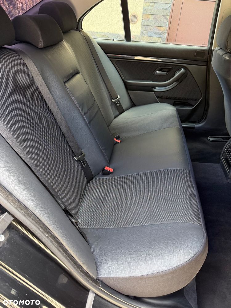 BMW Seria 5 - 17