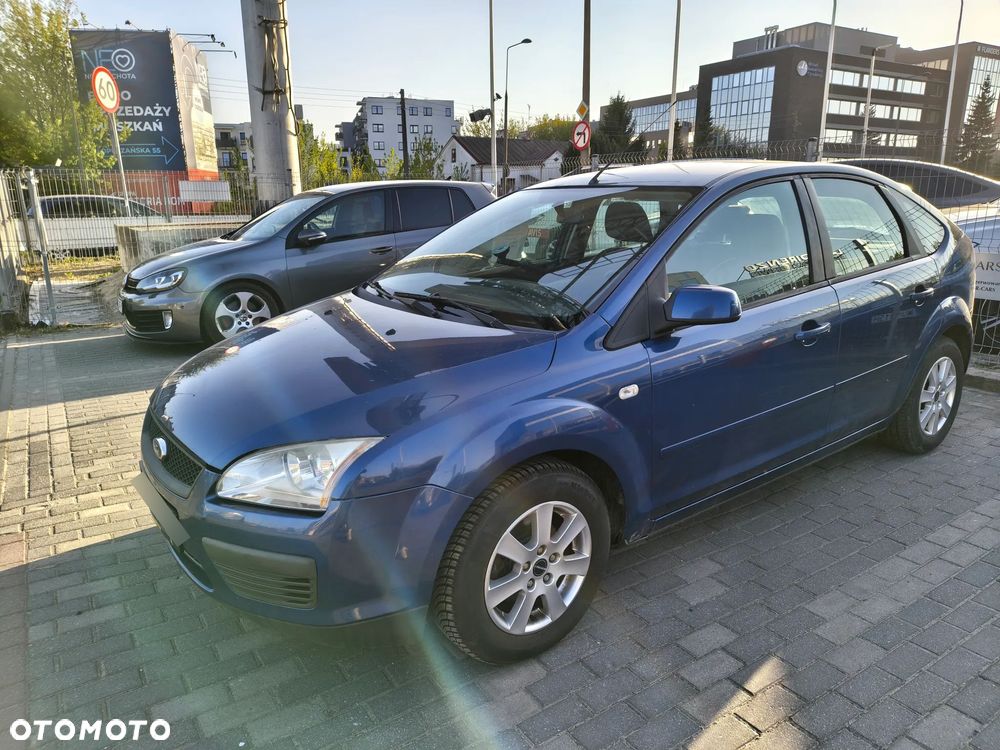 Ford Focus 1.6 Ambiente - 17