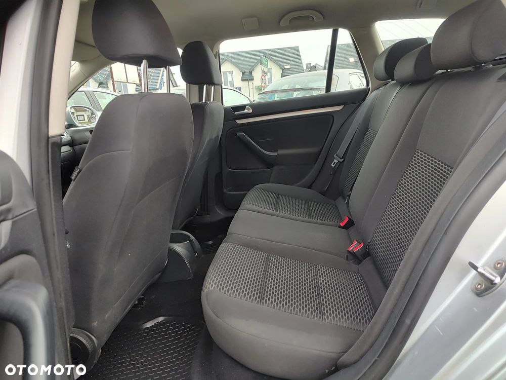 Volkswagen Golf 1.6 TDI BlueMotion Technology Comfortline - 15