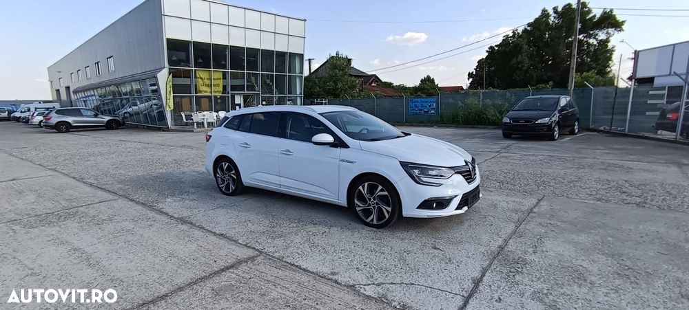 Renault Megane ENERGY dCi 110 EDC BOSE EDITION - 17