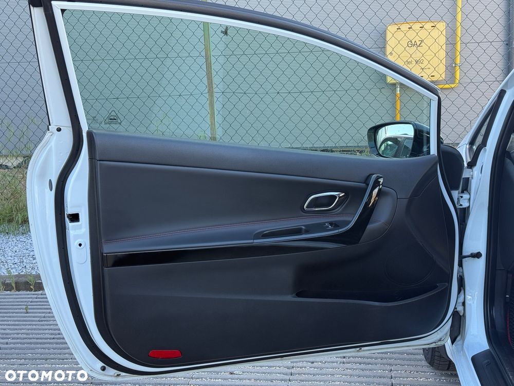 Kia Ceed - 11