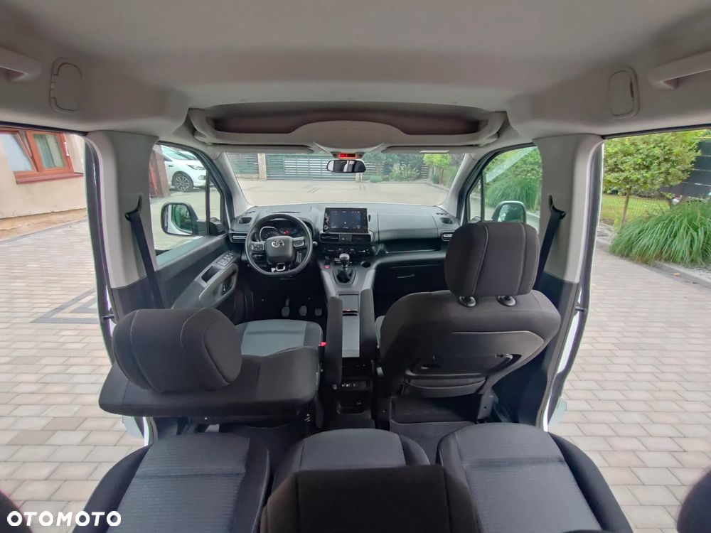 Toyota Proace City Verso 1.2 Turbo L2 Team Deutschland - 11