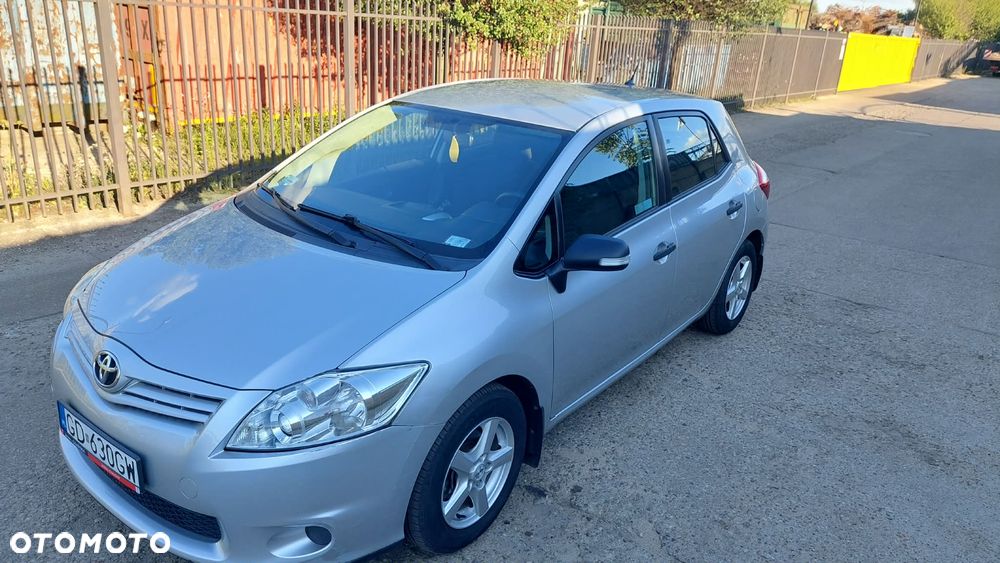 Toyota Auris 1.33 VVT-i Terra - 17