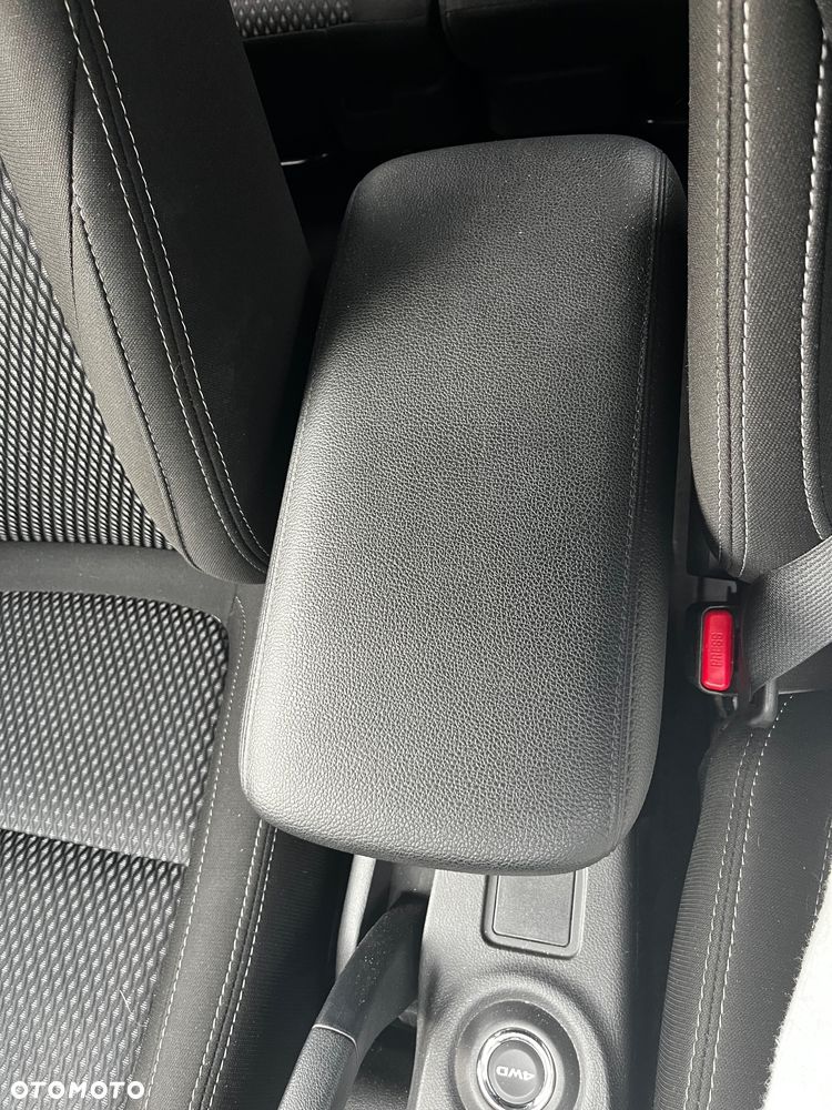 Mitsubishi Outlander - 17