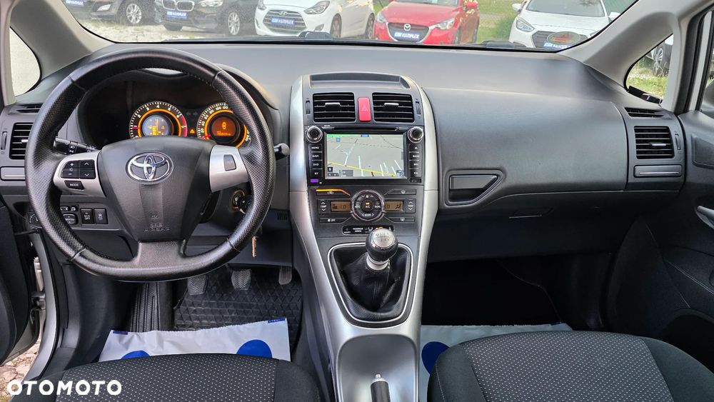 Toyota Auris 1.33 Dual-VVT-i Life Plus - 21