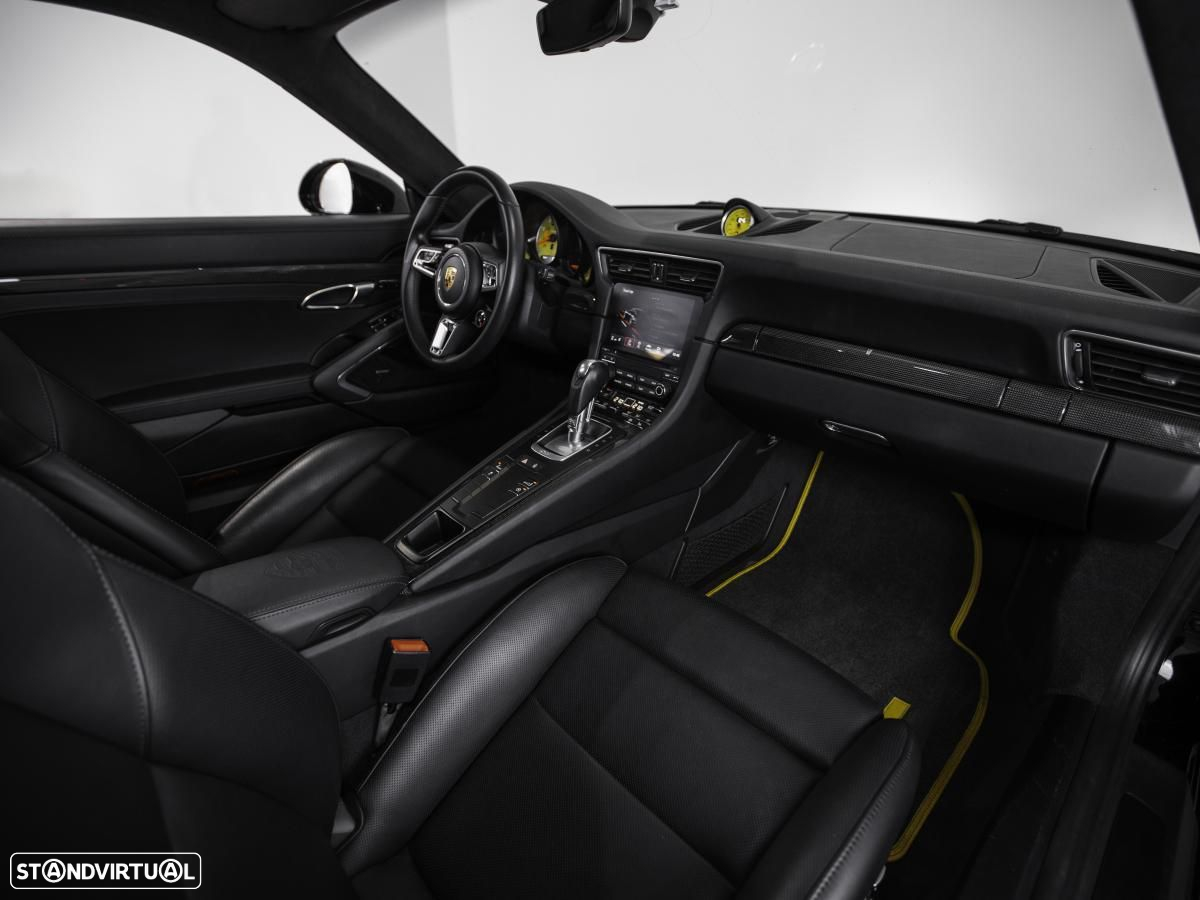 Porsche 911 (991) Turbo S PDK - 7