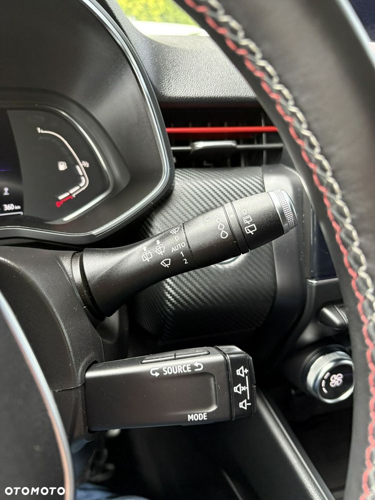 Renault Clio - 32