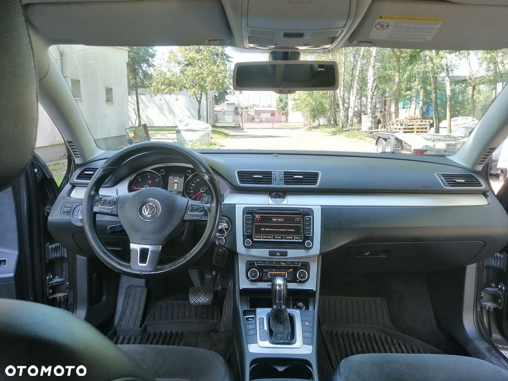 Volkswagen Passat 2.0 TDI Highline DSG - 6