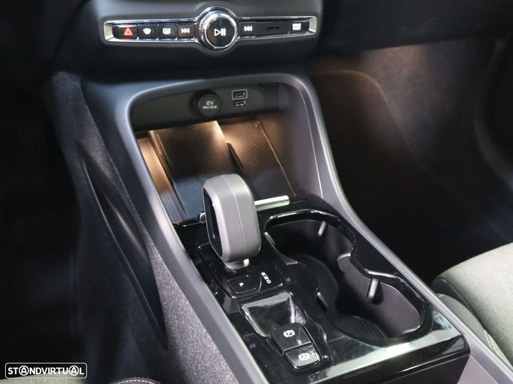 Volvo XC 40 1.5 T5 PHEV Plus Bright - 25