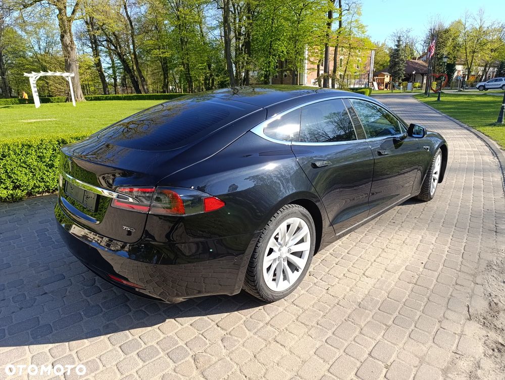Tesla Model S Long Range Plus - 27
