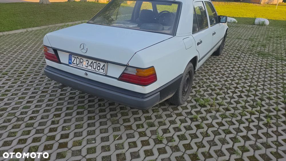 Mercedes-Benz W124 (1984-1993) - 2
