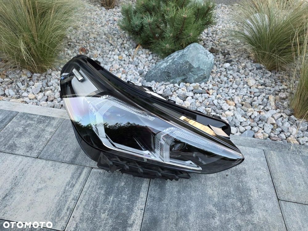 BMW X1 U11 Lampa prawa przód Full Led Adaptive 4A27816-01 Srebna - 2