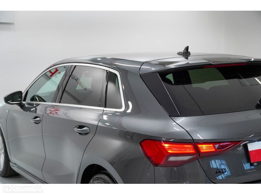 Audi A3 Sportback 30 TDI S line - 11