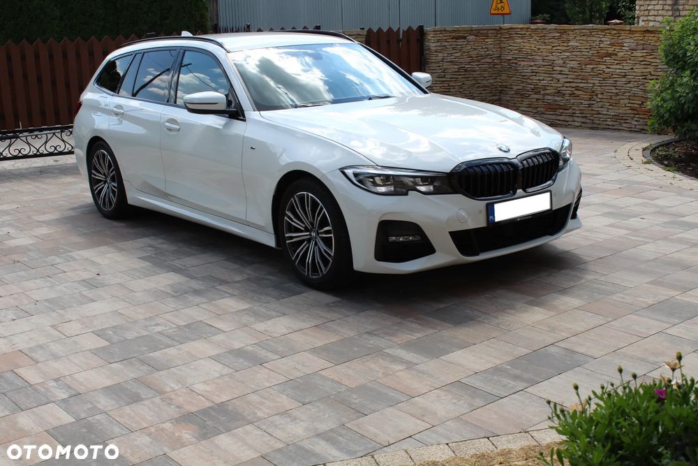 BMW Seria 3 320i M Sport - 5