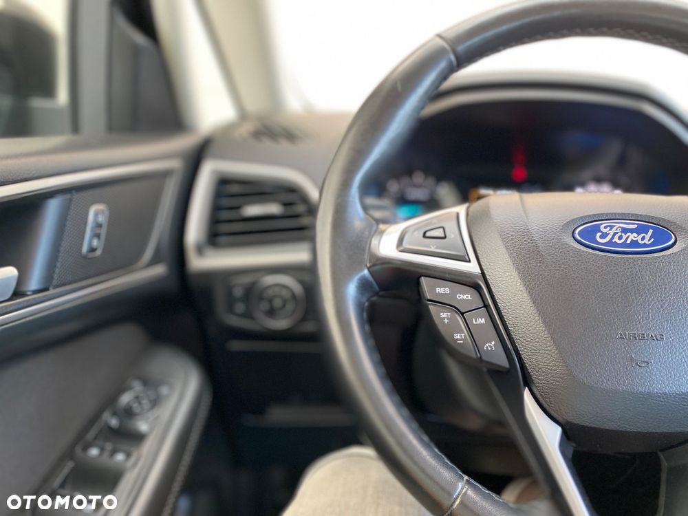 Ford S-Max 2.0 EcoBlue Titanium - 23