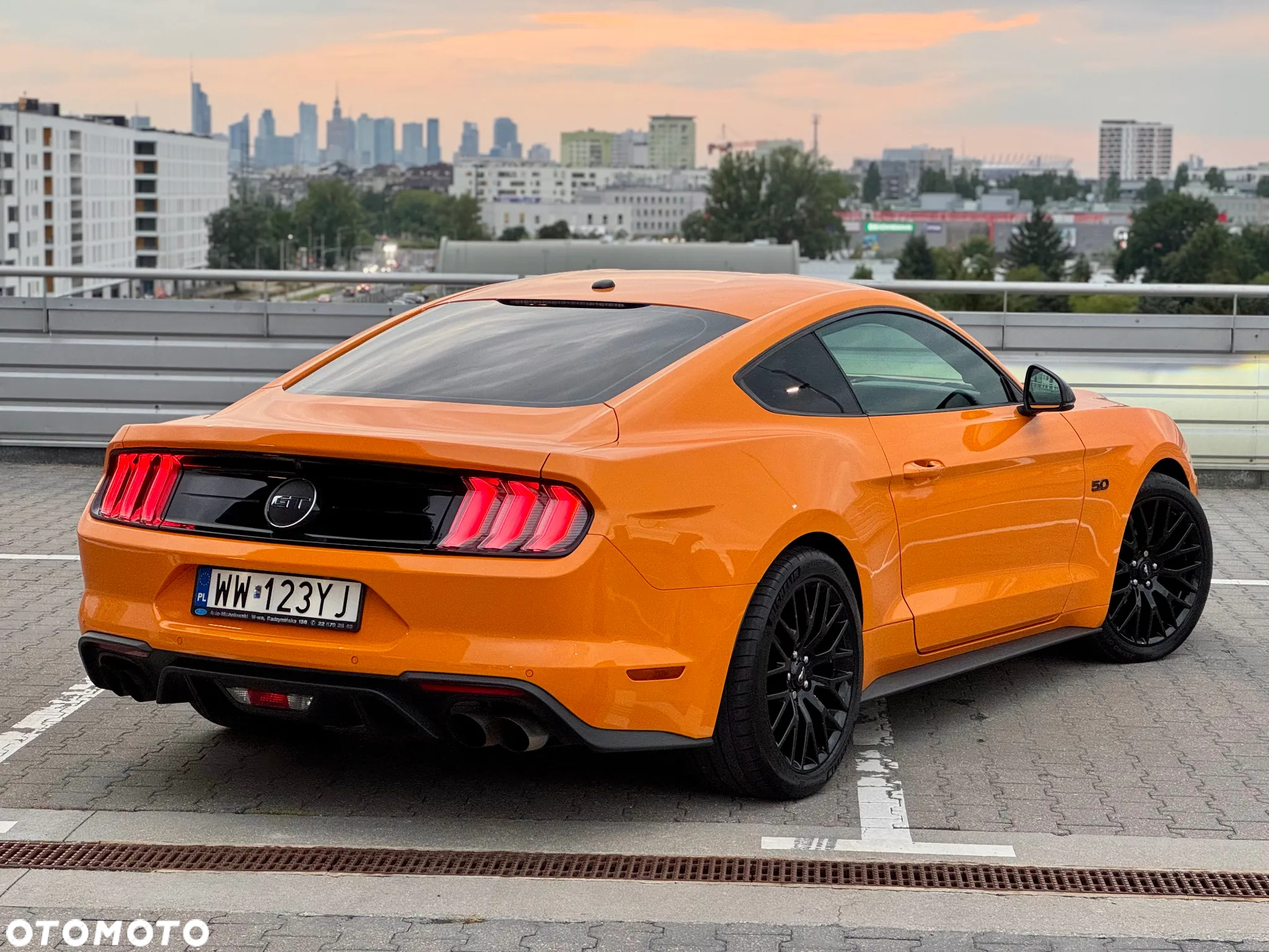 Ford Mustang 5.0 V8 GT - 10