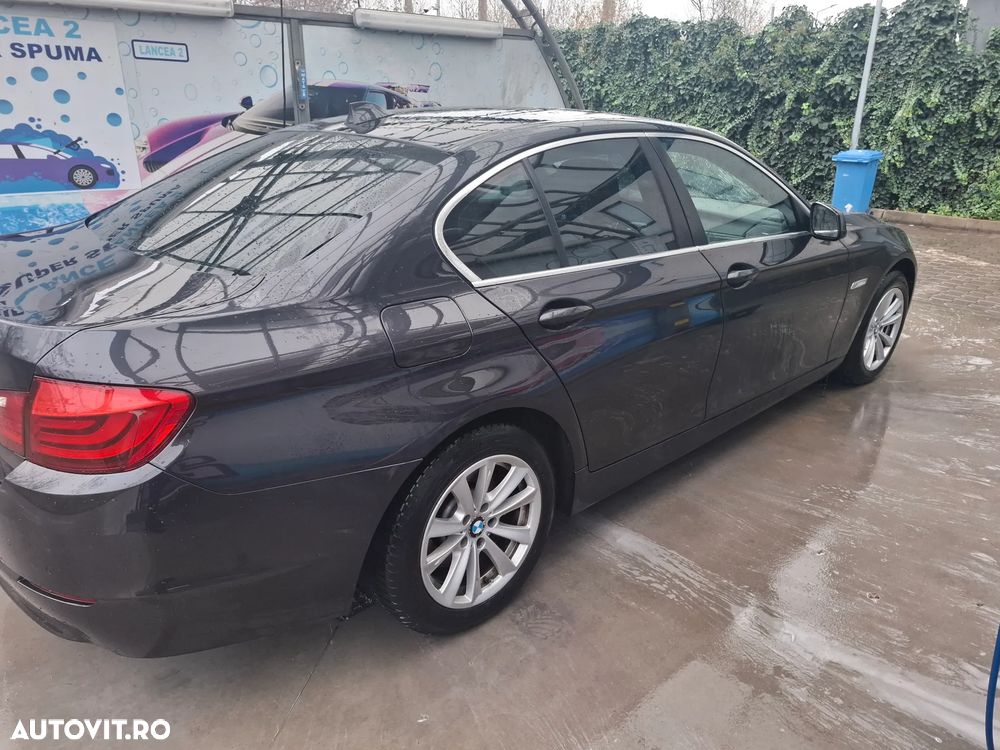 BMW Seria 5 520d - 2