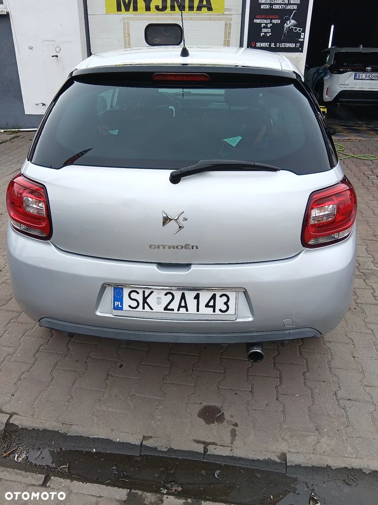 Citroën DS3 HDi 90 FAP SoChic - 6
