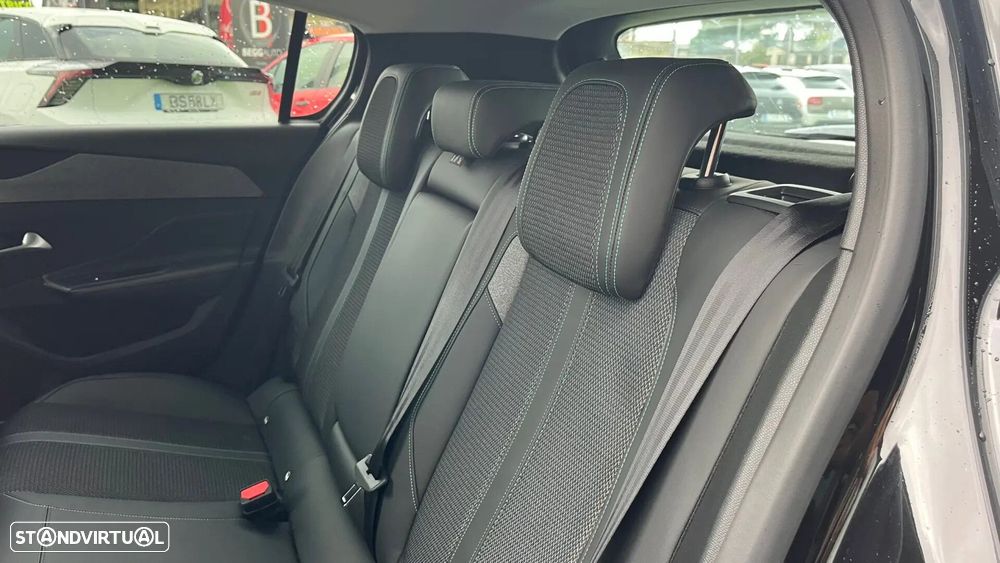 Peugeot 308 - 32