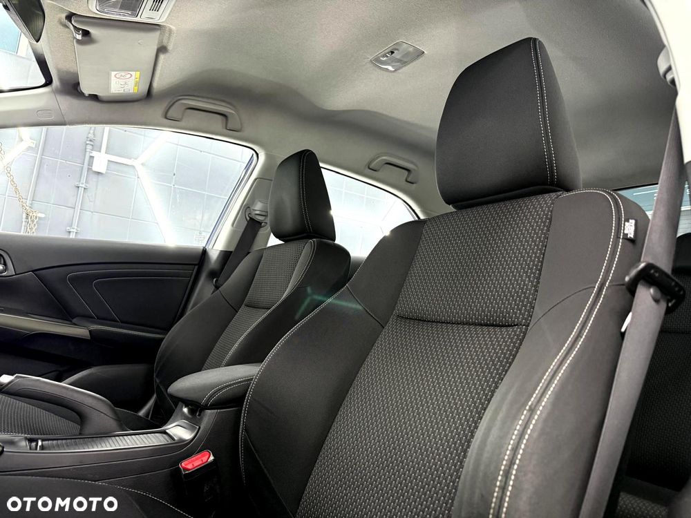 Honda Civic 1.8 i-VTEC Sport Black Edition - 22