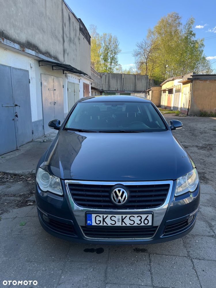 Volkswagen Passat 2.0 TDI Comfortline DSG - 1