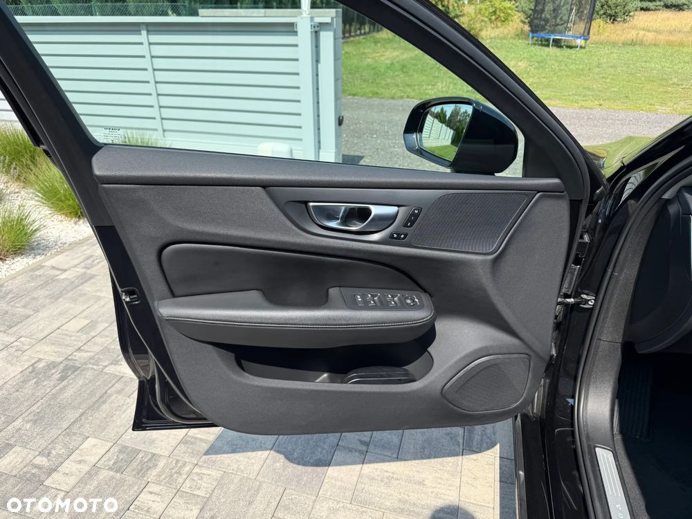 Volvo V60 B4 D Inscription - 25