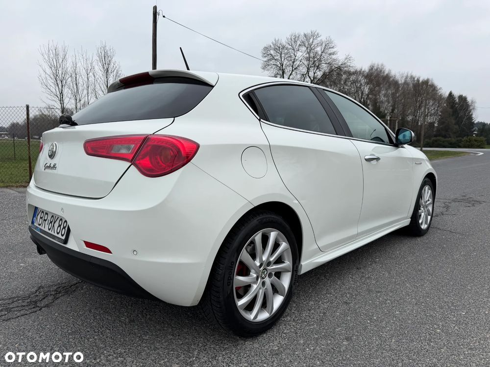 Alfa Romeo Giulietta 1.4 TB MultiAir Distinctive TCT - 11