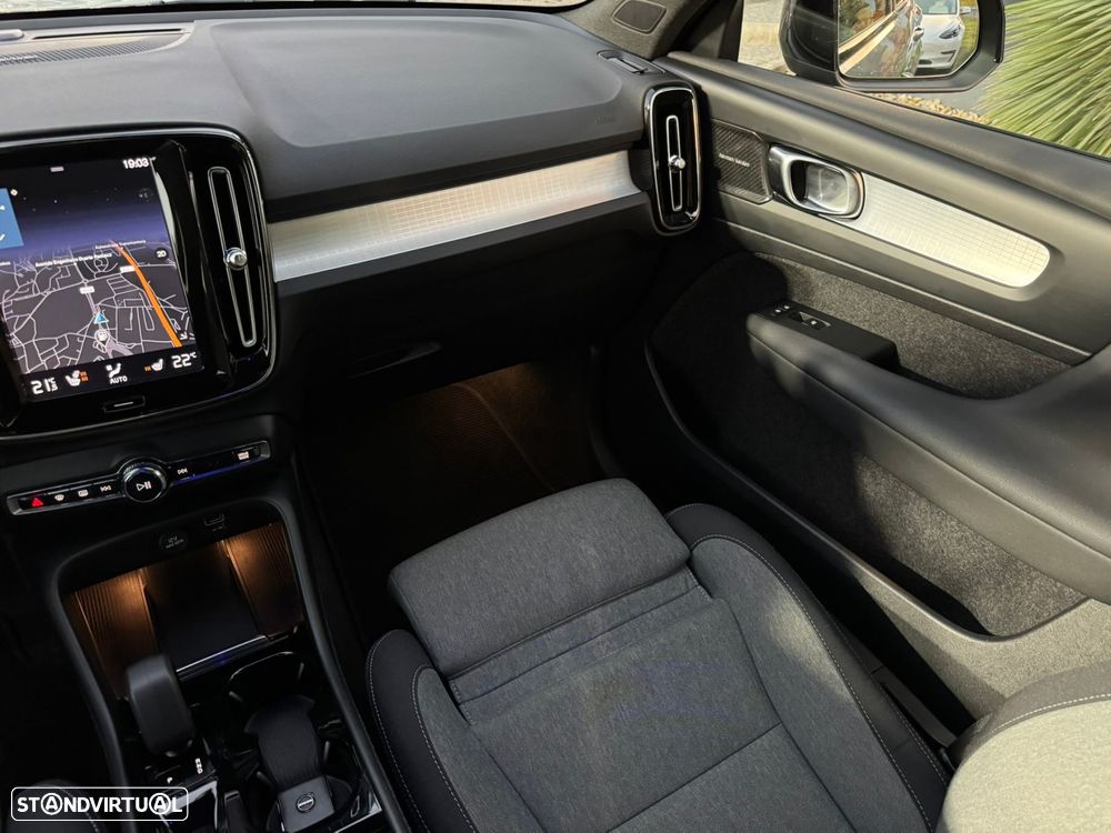 Volvo XC 40 1.5 T4 PHEV Plus Dark - 28
