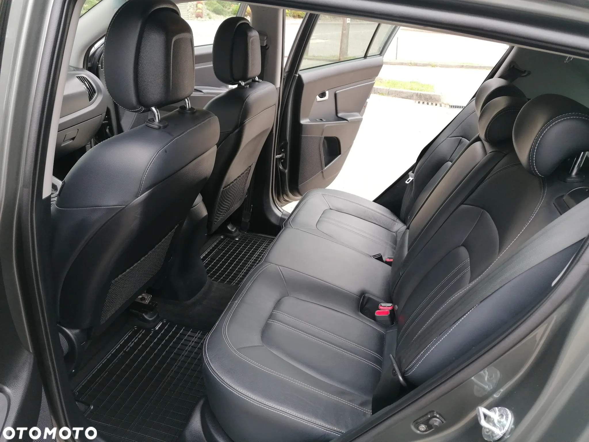 Kia Sportage 1.6 GDI Business Line L 2WD - 28