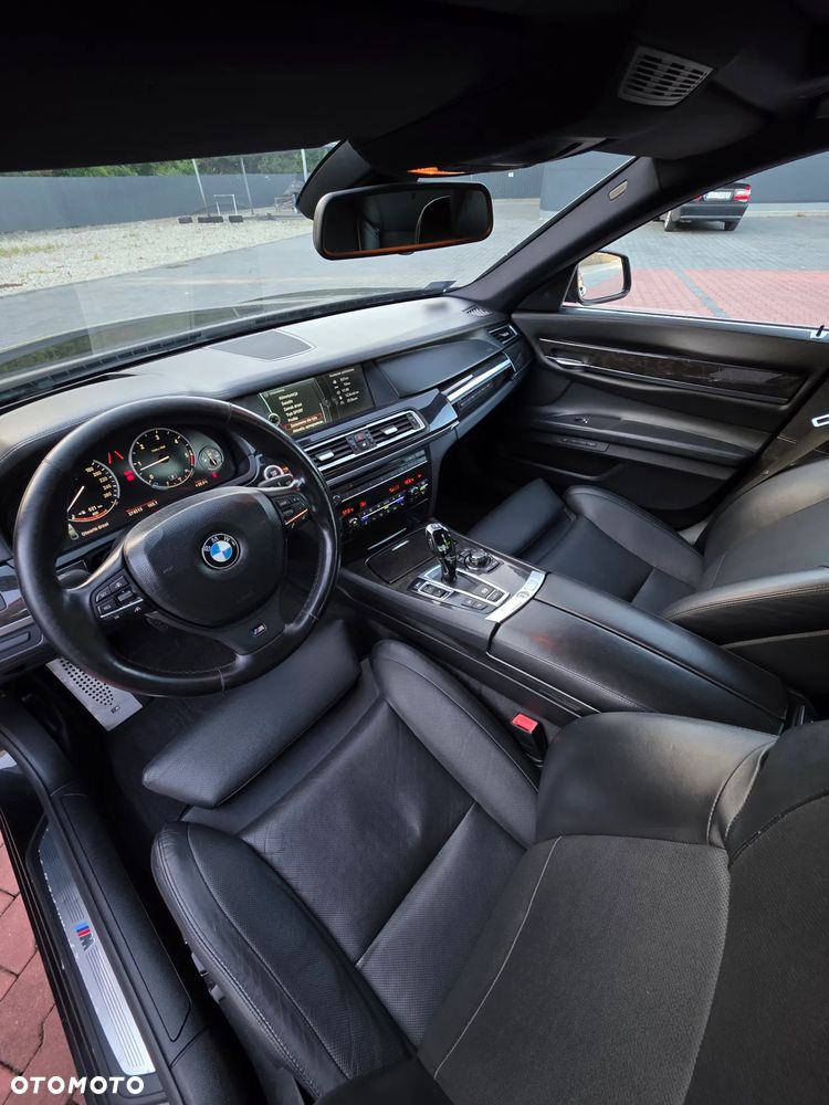 BMW Seria 7 740d xDrive - 18