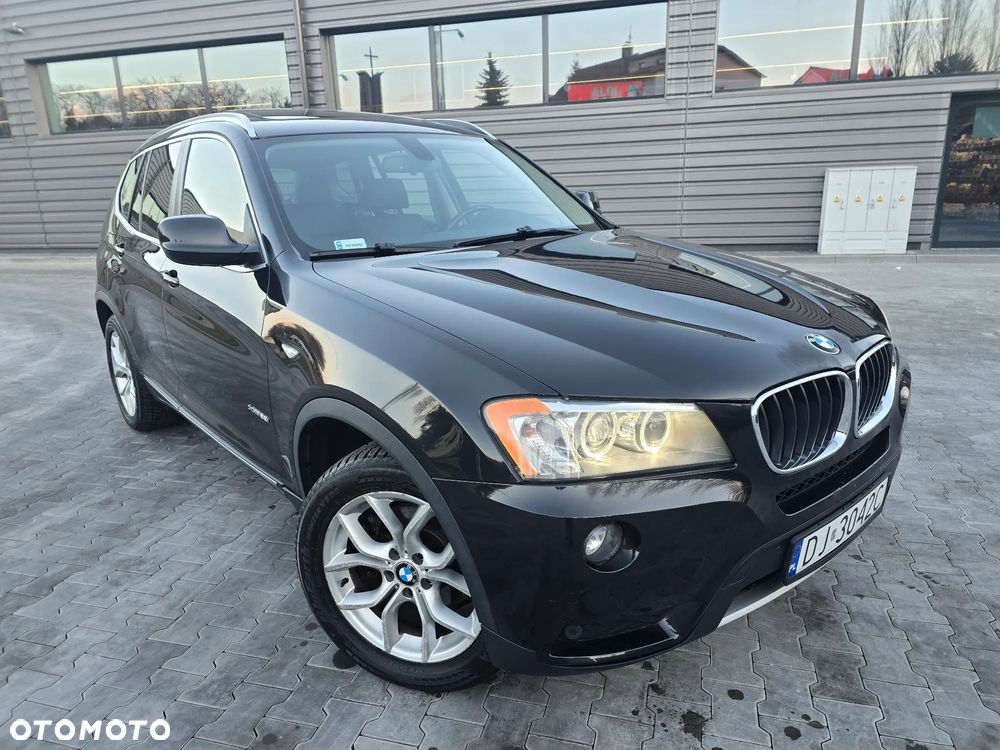 BMW X3 xDrive28i Sport-Aut - 2