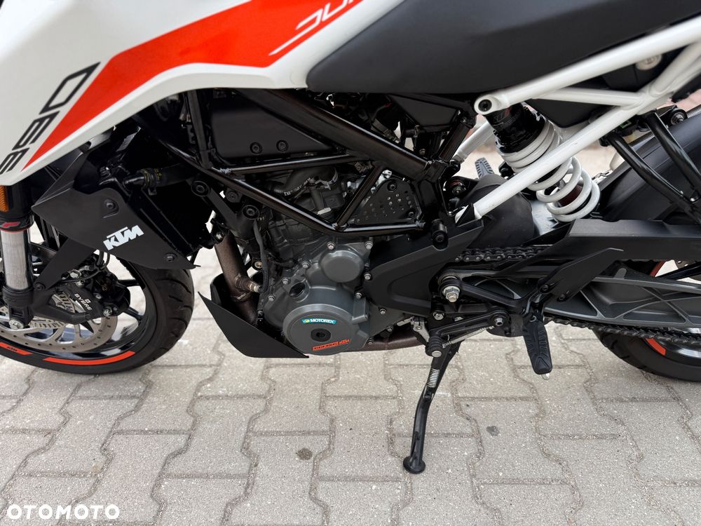 KTM Duke 390 - 23
