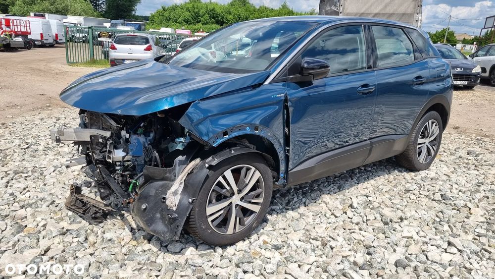 Peugeot 3008 1.6 PureTech HYbrid GT Line S&S EAT8 - 17
