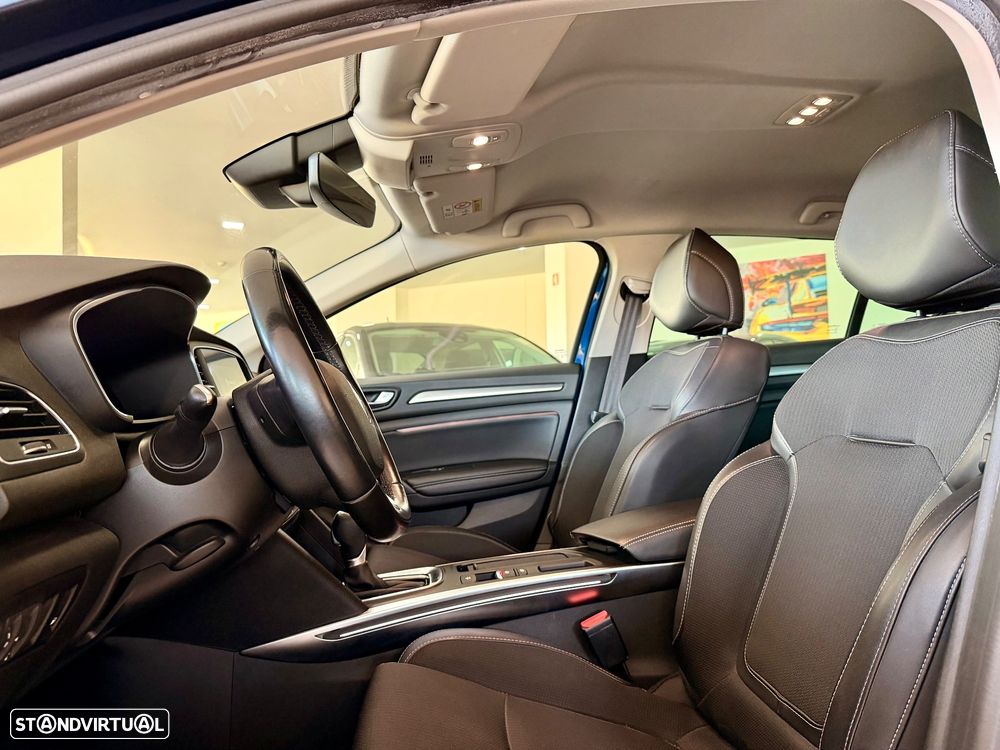 Renault Mégane Sport Tourer - 19