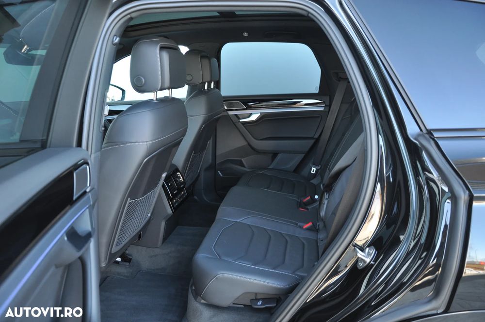 Volkswagen Touareg V6 TDI 4MOTION R-Line - 30