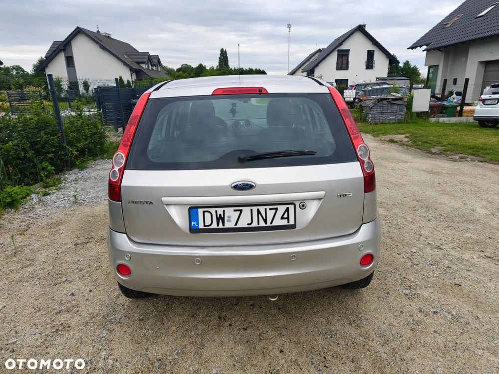 Ford Fiesta - 6