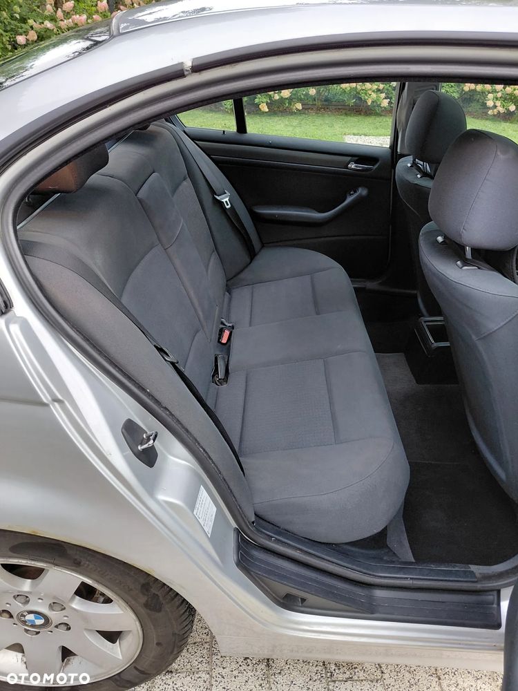 BMW Seria 3 316i - 17