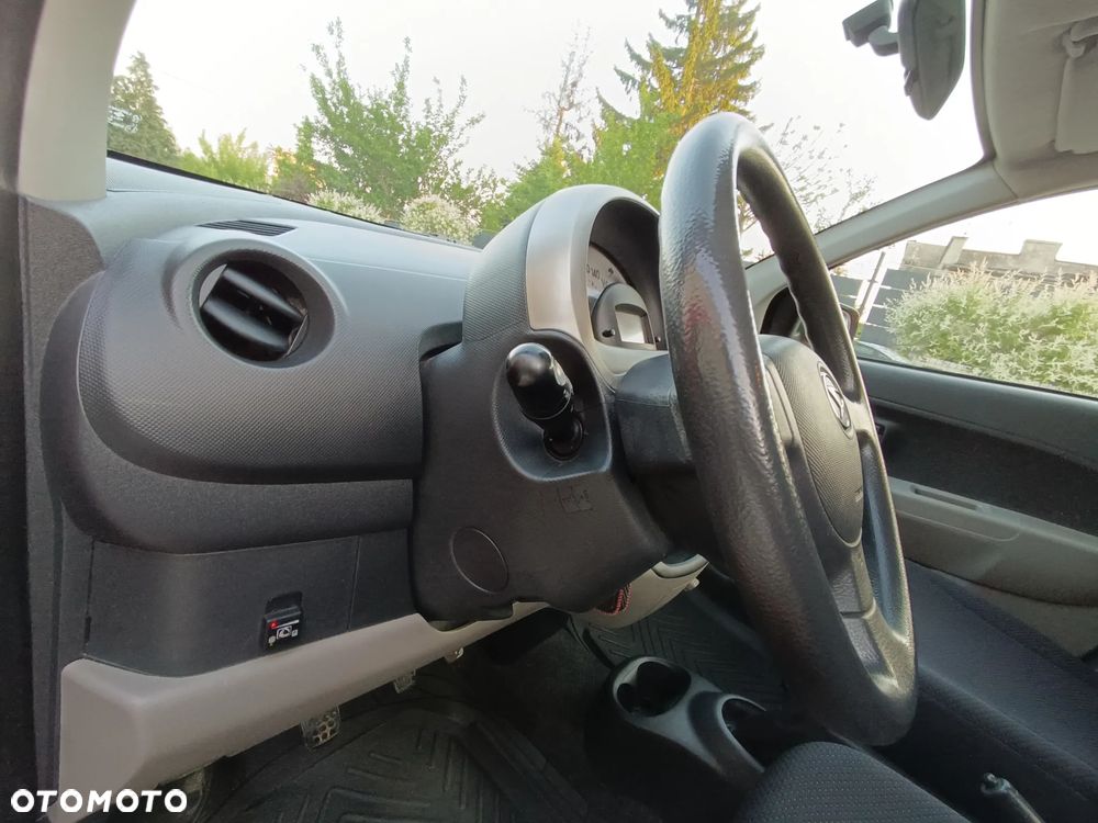 Daihatsu Sirion 1.3 - 9