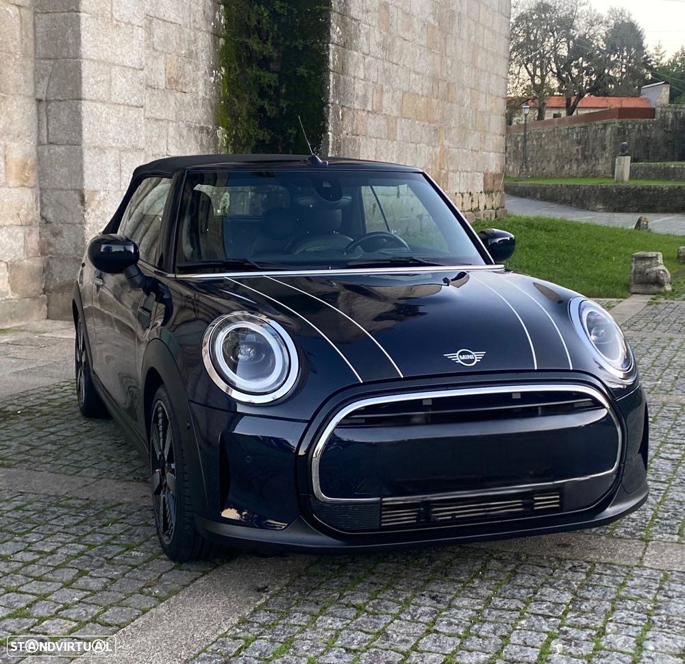 MINI Cabrio Cooper Premium Plus Essential Auto - 5