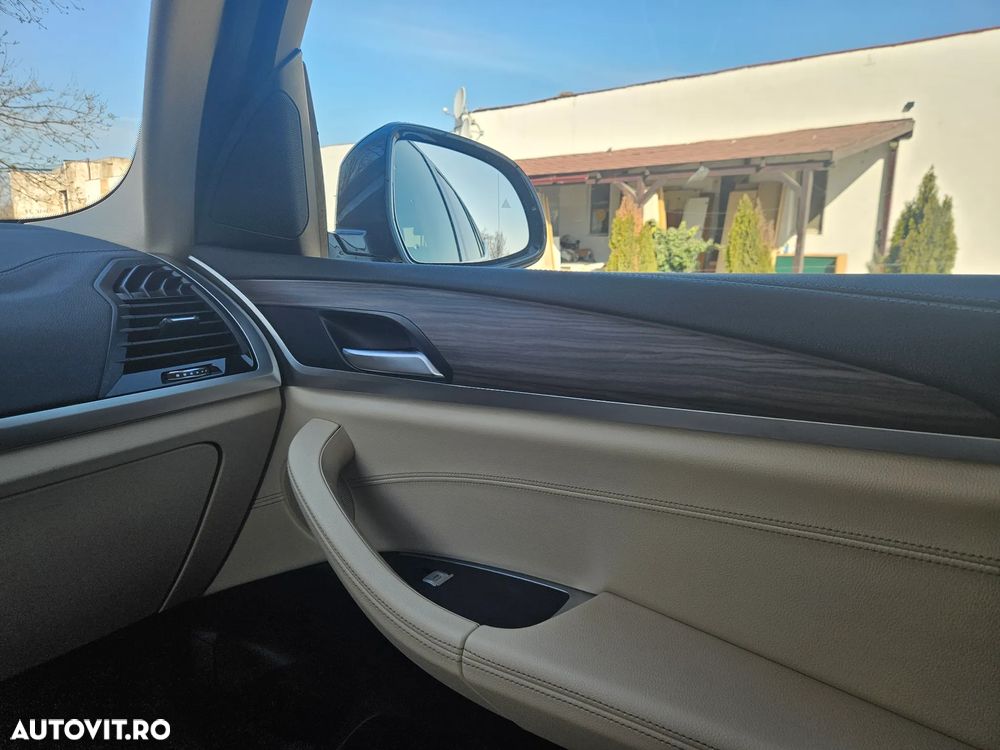 BMW X3 xDrive20d AT Luxury Line - 11
