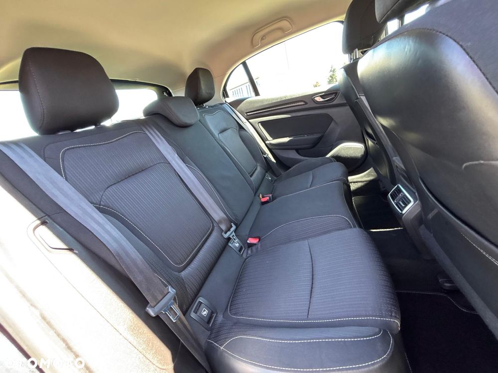 Renault Megane 1.5 dCi Intens EDC - 19