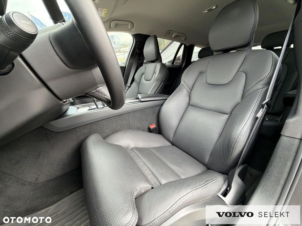 Volvo V60 Cross Country - 10