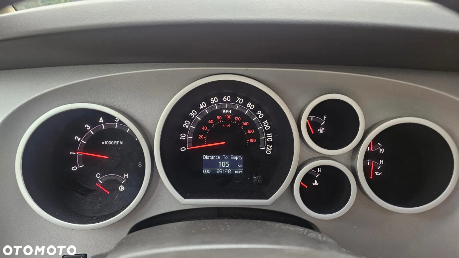 Toyota Tundra - 8