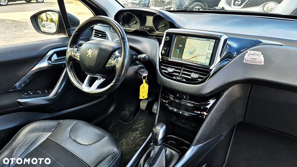 Peugeot 2008 1.6 VTi Allure - 36