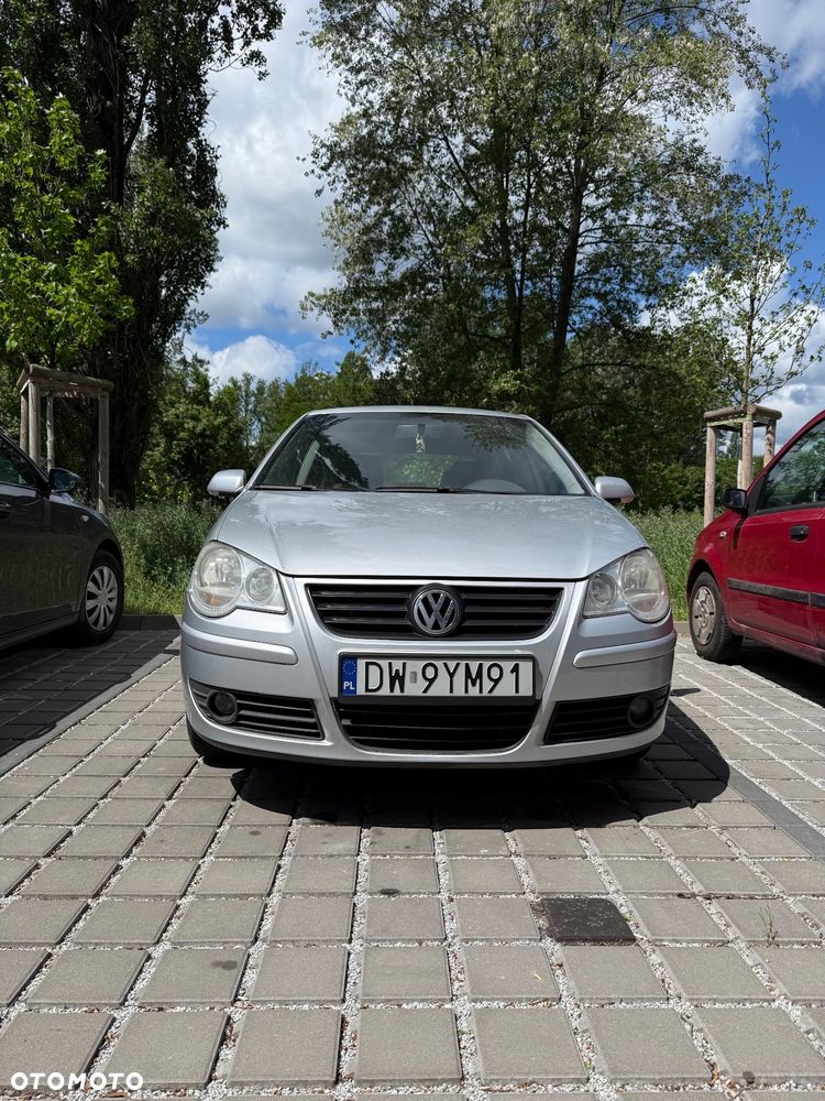 Volkswagen Polo 1.4 16V Comfortline - 1